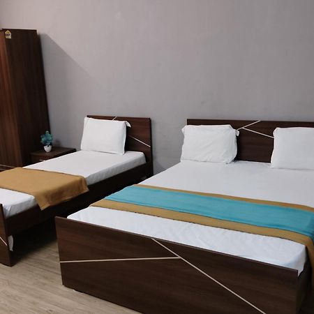 6 Cr Hotel Natraj Railway Station 아우랑가바드 외부 사진