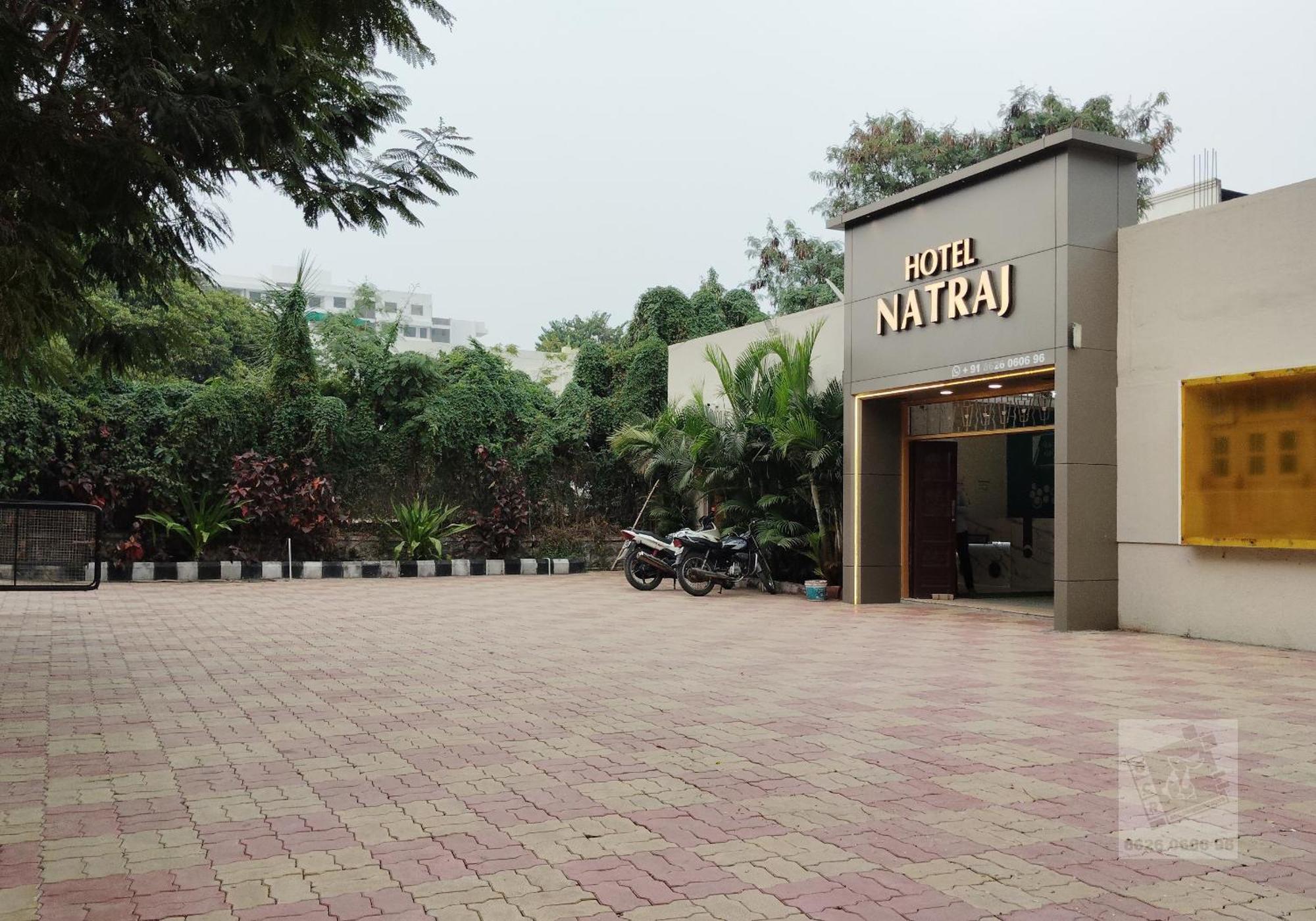 6 Cr Hotel Natraj Railway Station 아우랑가바드 외부 사진