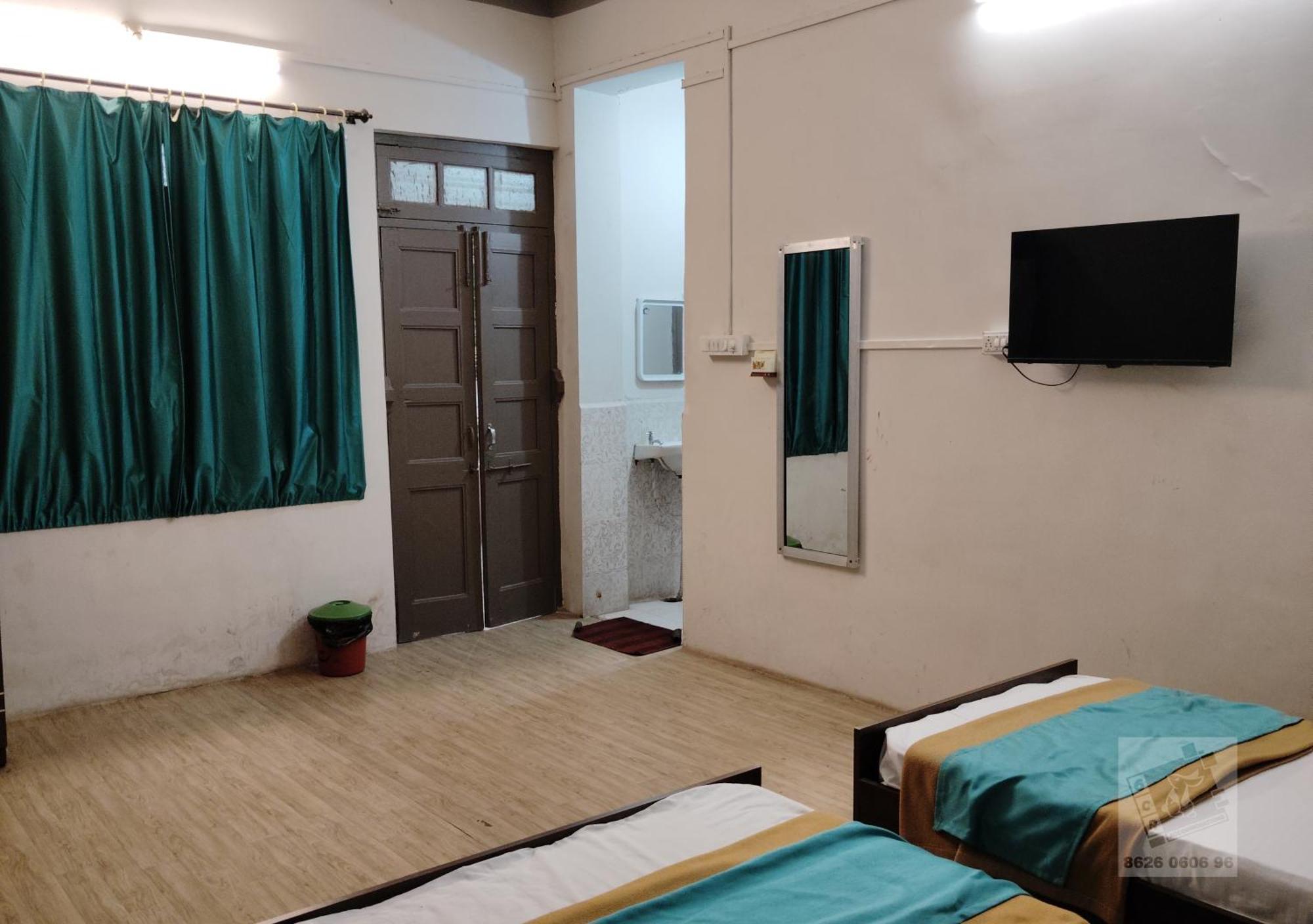 6 Cr Hotel Natraj Railway Station 아우랑가바드 외부 사진